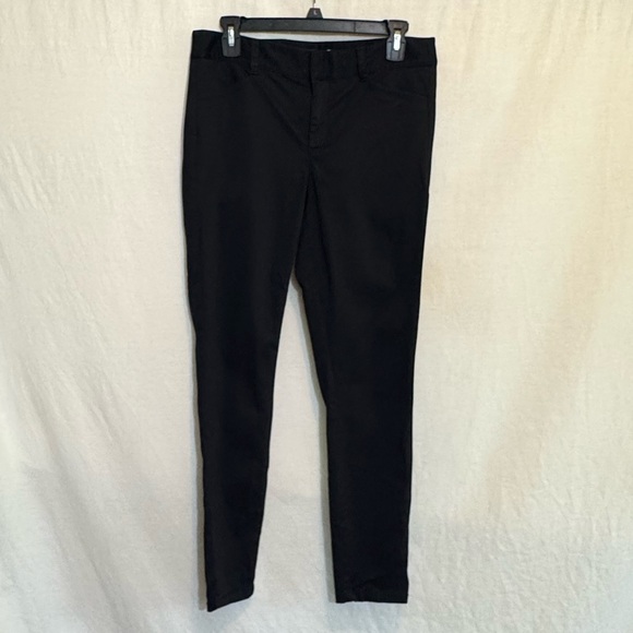 LOFT Pants - B-101 Loft Black Cropped Pants Size 4